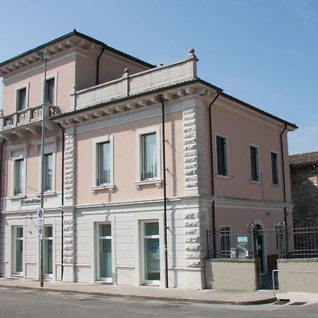 Palazzo Di Primavera Guest House Caprino Veronese Bagian luar foto